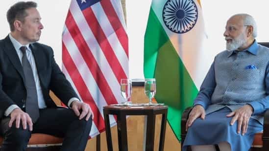 ޓެސްލާގެ ވެރިޔާ، ބޮޑުވަޒީރު މޯދީއަށް މަޢުލޫމާތުދެއްވައިފި