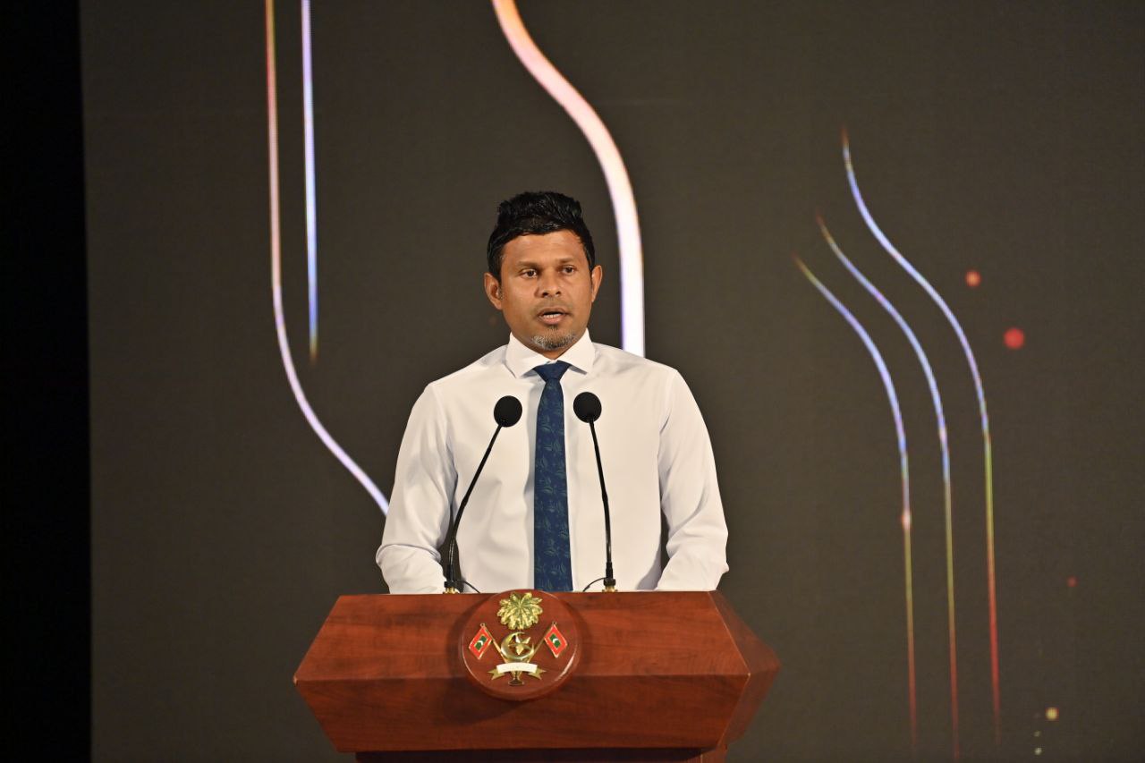 ރައީސް މުއިއްޒުއާއެކު ނޫސްވެރިކަމަށް ރަން ޒަމާނެއް އަންނާނެ: ނައިބު ރައީސް