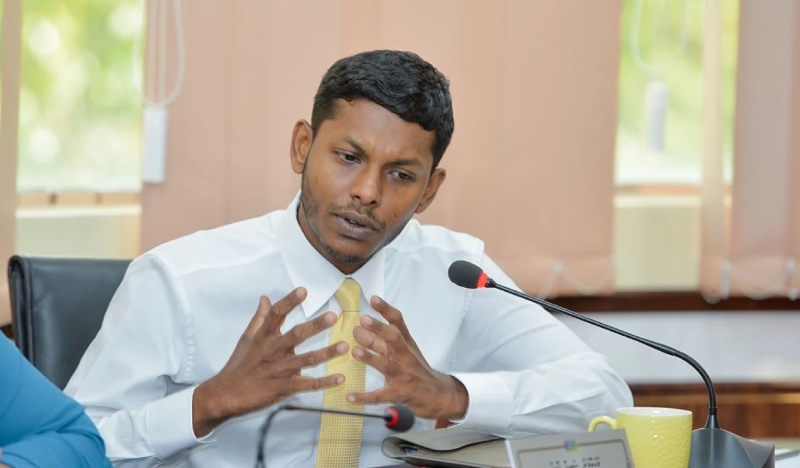 ސައިފް އާޒިމަށް: ކުރީގެ މޭޔަރު ދެއްވާފައޭ ވިދާޅުވެ ބިން ބެހުން ބަލައެއް ނުގަނެވޭނެ