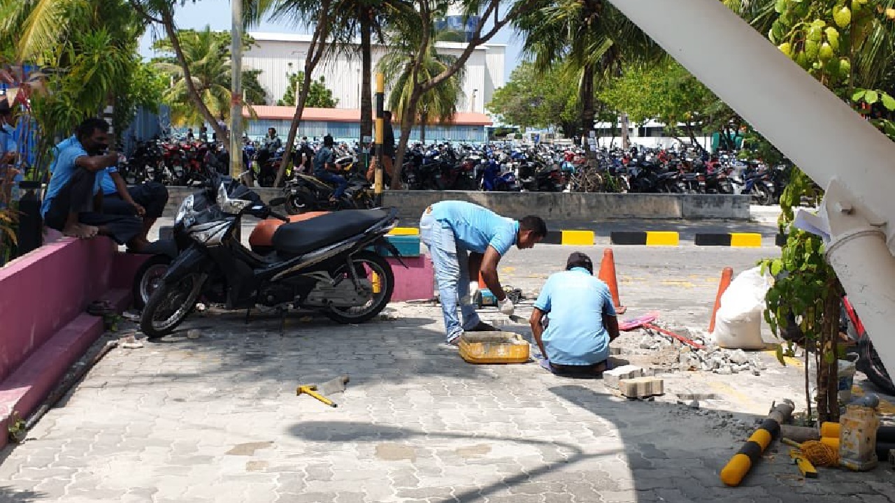 ފުރޮޅުލީ ގޮނޑީގައި ފުޑްކޯޓަށް ވަދެވޭ ގޮތަށް އިސްލާޙުކޮށްފި