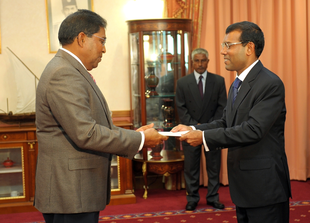 ދައުރުގެ މެދުތެރެއިން ނަޝީދަށް ބޮޑުވަޒީރުކަން ދޭކަށް ގާސިމް އެއްބަހެއް ނުވާނެ: ޝަރީފް