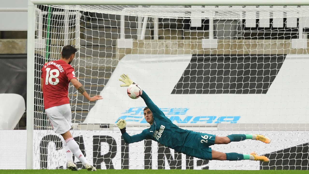 އިނގިރޭސި ޕްރިމިއަރ ލީގު: މެންޗެސްޓަރގެ ދެ ޓީމަށް ކާމިޔާބު ރެޔެއް