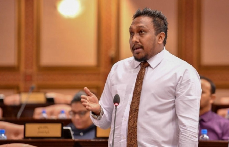 އެންމެ އަންހެނެއްގެ ފަހަތުން 10 ފުލުހުން؛ މިއީ ލަދުގަންނަންޖެހޭ ކަމެއް: މޮސްޓާ