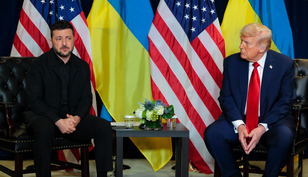 ރަޝިއާ-ޔުކްރެއިން ހަނގުރާމަ ނިންމުމަށް މަސައްކަތް ކޮށްދެއްވުމަށް ޒެލެންސްކީ ޓްރަމްޕް އަށް ގޮވާލައިފި