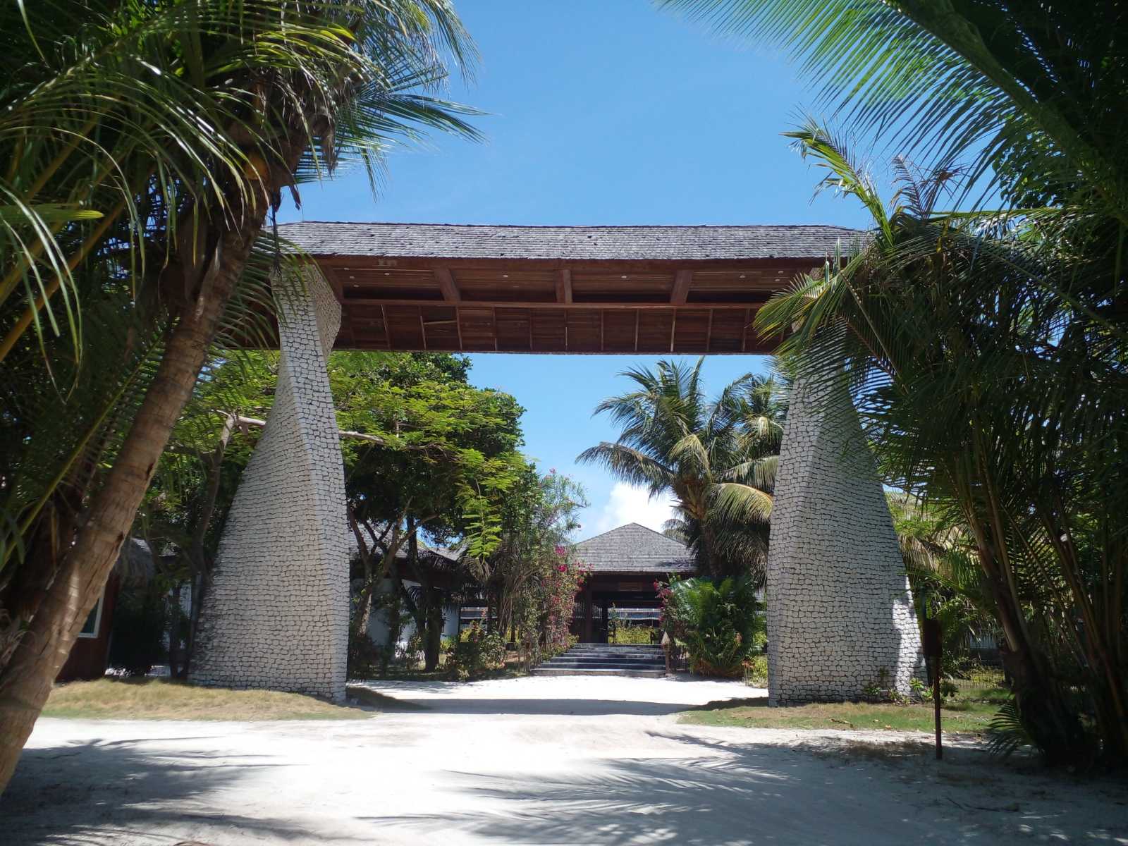 ފަތުރުވެރިކަމަށް ހަނިމާދޫން  14 ބިމެއް ކުއްޔަށް ދޫކުރަނީ