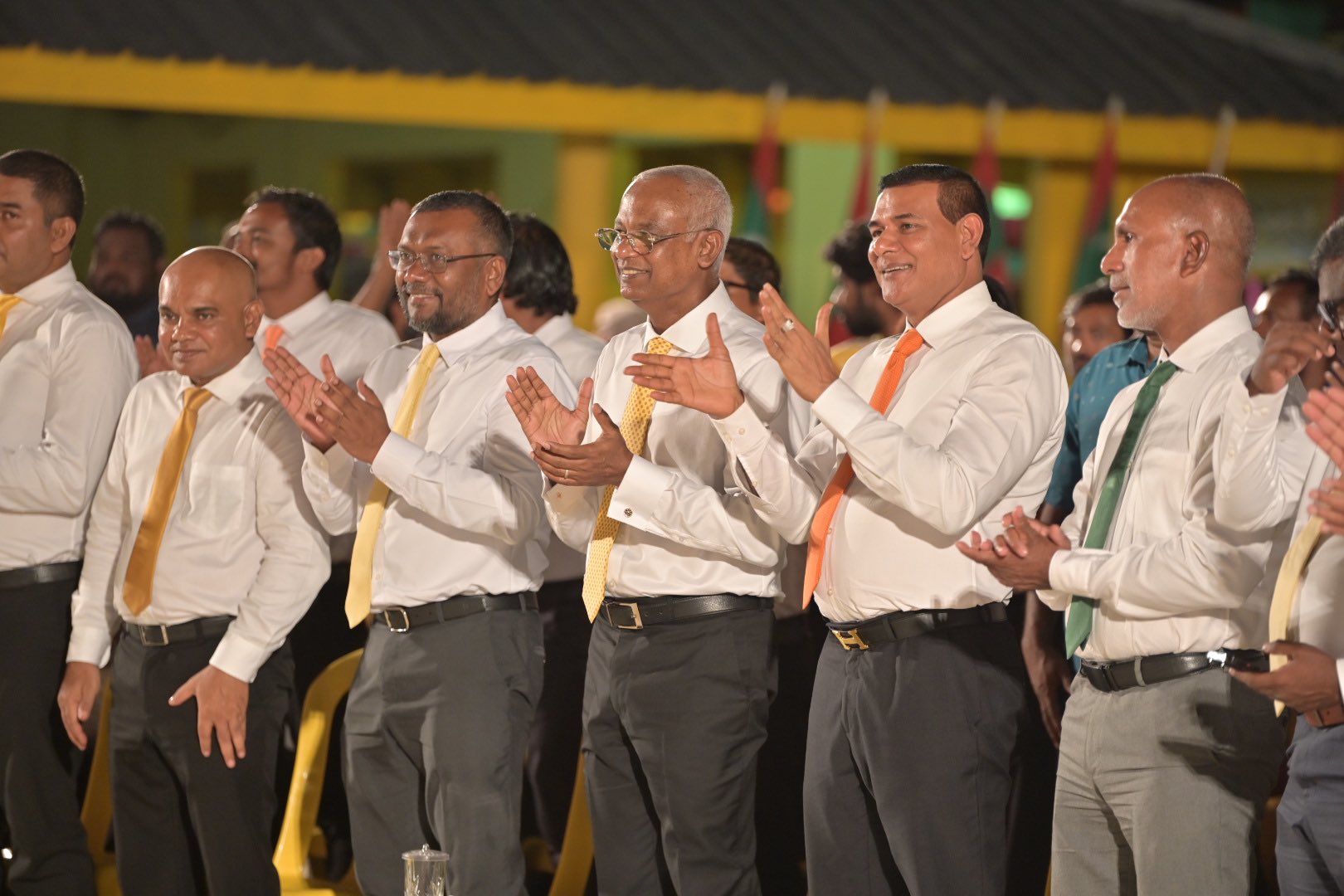 ރައީސް ވާދަވެރިންނަށް: އަދި ފުރުސަތެއް ނުގެއްލޭ، ބޭކާރު ކަންކަން ނުކޮށް ކޯލިޝަނާއި ގުޅެން އާދޭ