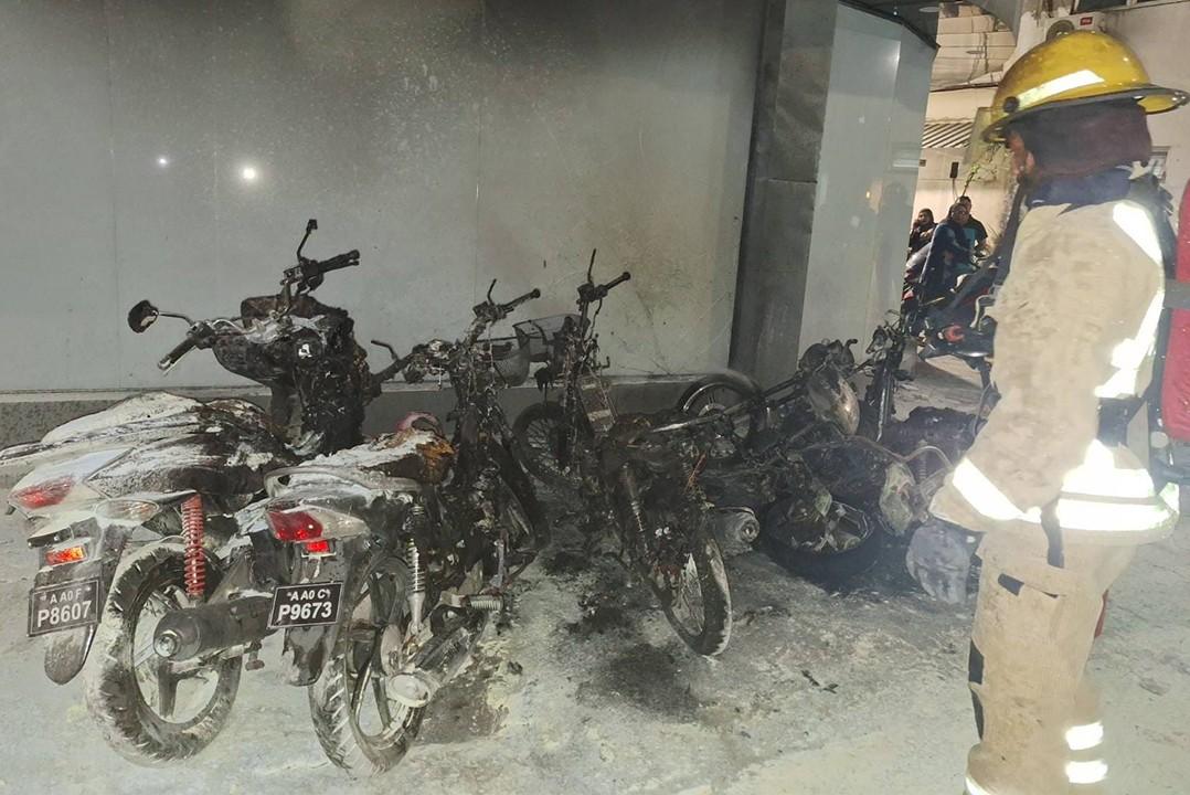 މާލޭގައި ސައިކަލް ތަކެއްގައި ރޯވެ 5 ސައިކަލް ބޭނުން ނުކުރެވޭ ވަރަށް އަނދައިފި