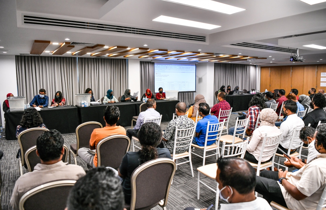 އަކަފޫޓަކަށް 10 މިލިއަން ޖެހި ބީލަންބާތިލްކޮށް އަލުން ކުރިމަތިލުމުގެ ފުރުސަތު ދީފި