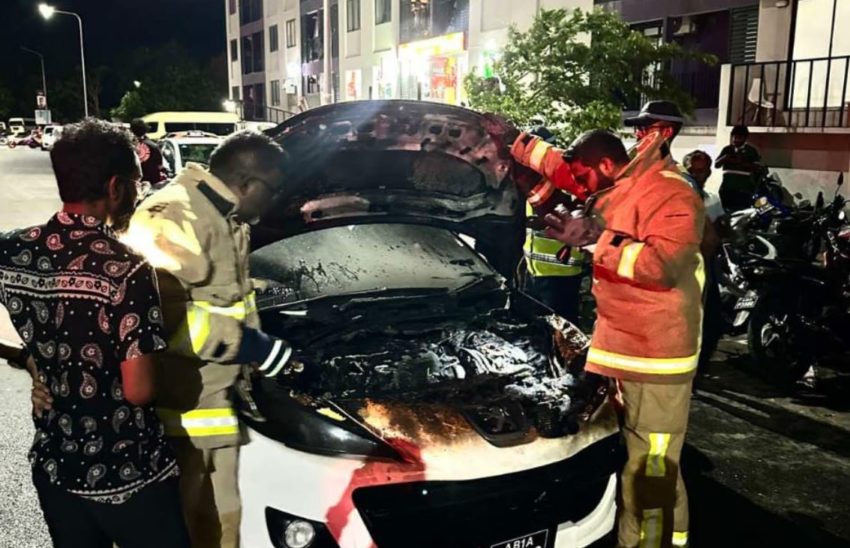 ހުޅުމާލޭގައި ދުއްވަމުން ދިޔަ ކާރެއްގައި އަލިފާން ރޯވެއްޖެ