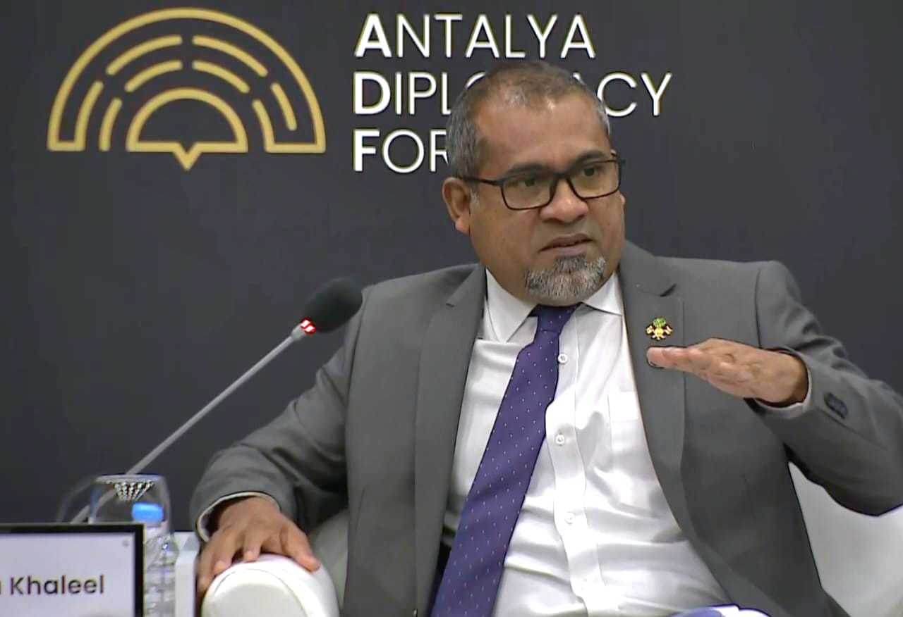 ނުރައްކާތަކުން އަރައިގަތުމަށް މަޝްވަރާއާއި ޑިޕްލޮމެސީ އިސްކުރަންޖެހޭ: ޚަލީލް