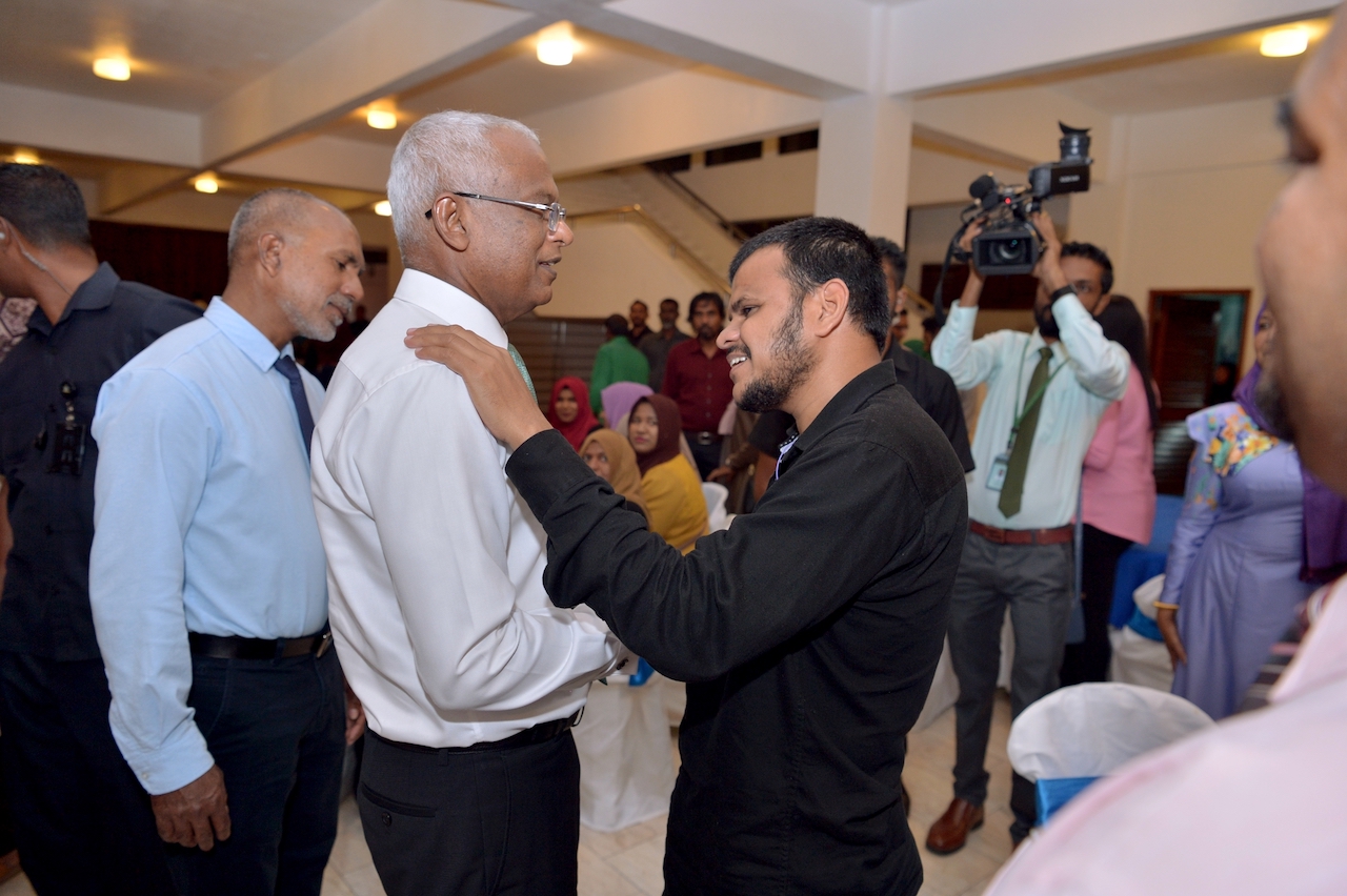 ޚާއްސަ އެހީއަށް ބޭނުންވާ މީހުންގެ އެލަވަންސް ބޮޑު ކުރުމަށް ޕެޓިޝަނެއްގައި ސޮއި ކުރަނީ