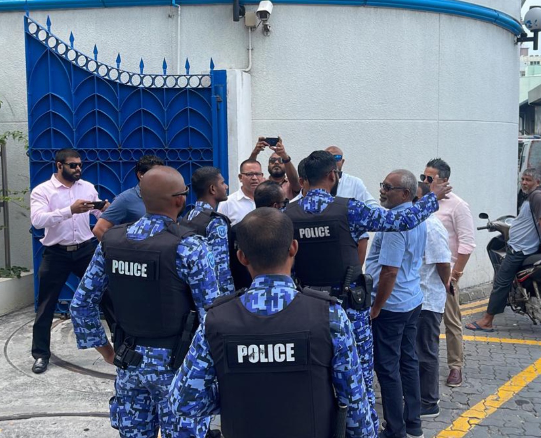 ޝަރީއަތް ނިމުނު ގޮތުގެ ރިޕޯޓް ނުދޭތީ ޔާމީންގެ ވަކީލުންގެ ކަންބޮޑުވުން