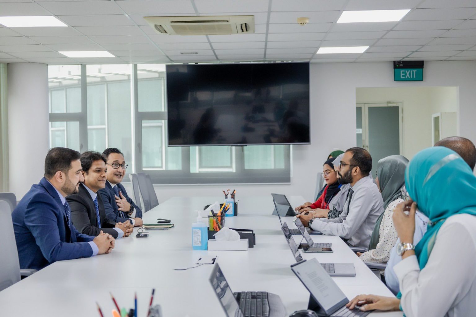 ދިވެހިންނަށް ޓިކްޓޮކުން އާމްދަނީ ލިބޭނެ ގޮތަކާއި ބެހޭ ގޮތުން މަޝްވަރާކޮށްފި