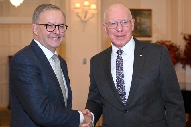 އޮސްޓްރޭލިއާގެ އާ ބޮޑުވަޒީރު ހުވާ ކުރައްވައިފި