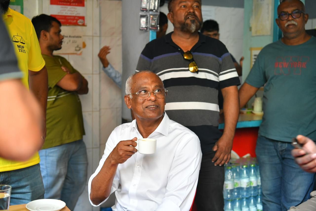 ރައީސް މާލޭގައި ޑޯޓުޑޯ ފަށްޓަވައިފި؛ ގޭގެއިން ބޮޑު ތަރުހީބެއް