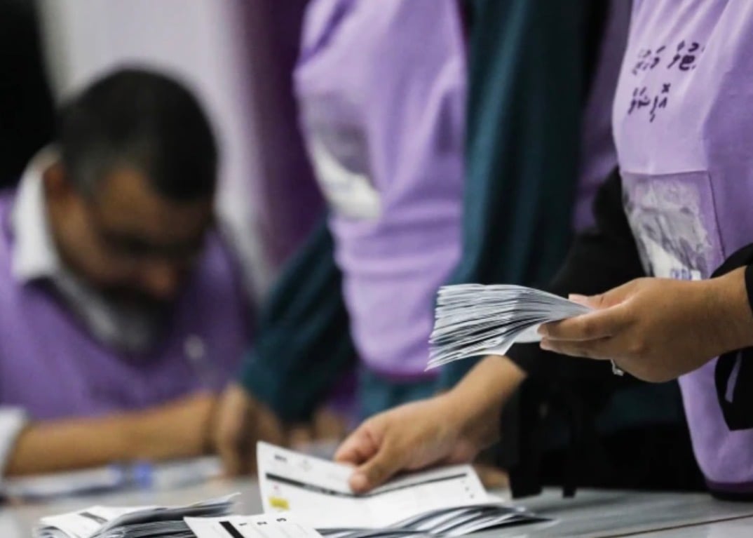 އިންތިހާބަށް ކުރިމަތިލާން ފޯމު ހުށަހަޅަން ދިން ވަގުތު އިތުރުކޮށްފި