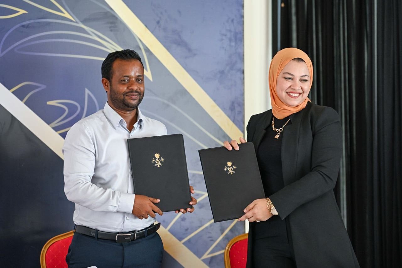 މިހާރު ކުރިއަށްދަނީ އައްޑޫ ބުރިޖު މަޝްރޫއަށް ފައިނޭންސް ހަމަޖެއްސުން: ވަޒީރު