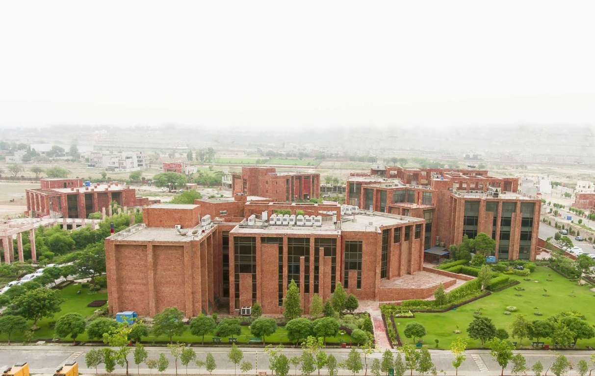 ޕާކިސްތާންގެ ބޮޑު ޔުނިވަރސިޓީއަކުން ދިވެހިންނަށް 2 ސްކޮލަޝިޕަކަށް ހުޅުވާލައިފި