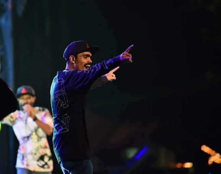 ދިވެހި "ރެޕް ކިންގް ޕެސްޓް" ގޭބަންދަށް ބަދަލުކޮށްފި