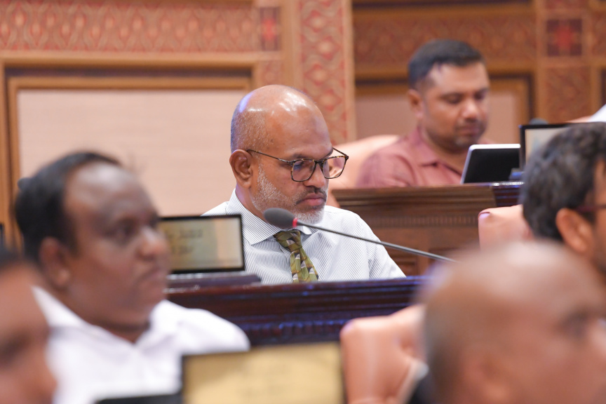 ޕޮލްކޯ އާއި ސިފްކޯއަށް ދައުލަތުން މިލިއަނުން ރުފިޔާ ދޫކުރި މައްސަލަ ބަލަނީ