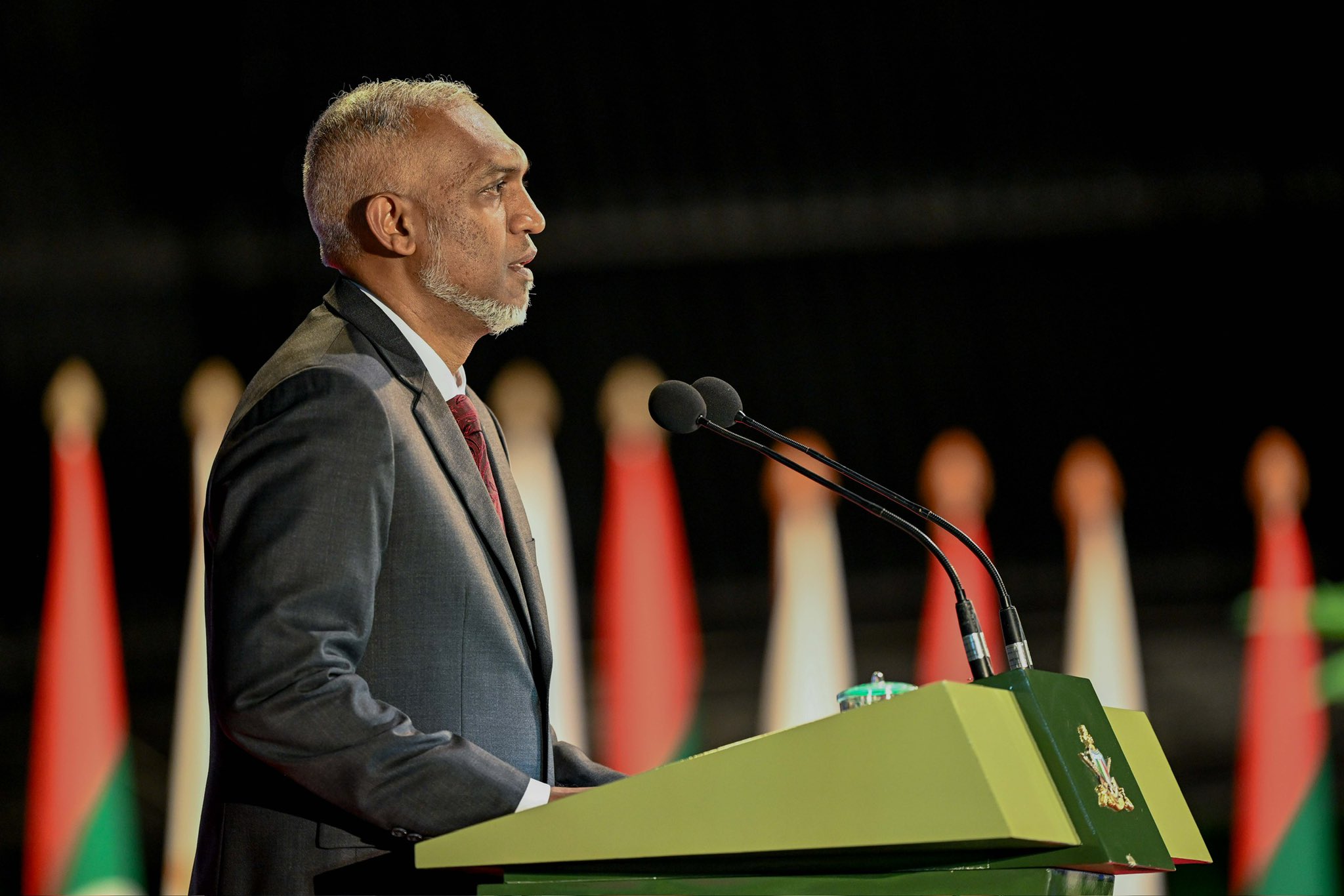 އަސްކަރިއްޔާއަށް ކުރާ ހޭދަތަކަށް މަލާމާތްކުރަނީ ގައުމީ ލޯބި ނެތް މީހުންކަމަށް ރައީސް ވިދާޅުވެއްޖެ