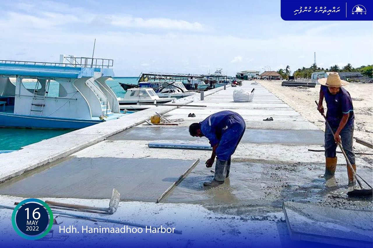 ހަނިމާދޫ ބަނދަރު: މިހާރު ކުރިއަށްދަނީ ހާބަރ ޕޭވްމެންޓްގެ މަސައްކަތް