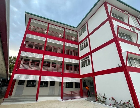 މަރަދޫ ސްކޫލުގައި ޕްރިންސިޕަލަކު ނެތި މަސްތަކެއް: ސްކޫލް ދަރިވަރުންނަށް ވެވޭ ބޮޑު އިހުމާލެއް