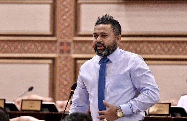 މިއަދު އިންސާފަކީ ފަޅެއްގައި އަޅާފައި އޮންނަ ސަފާރީ އަކަށް ކިޔާ ނަމެއް: މެމްބަރު ޝިޔާމް