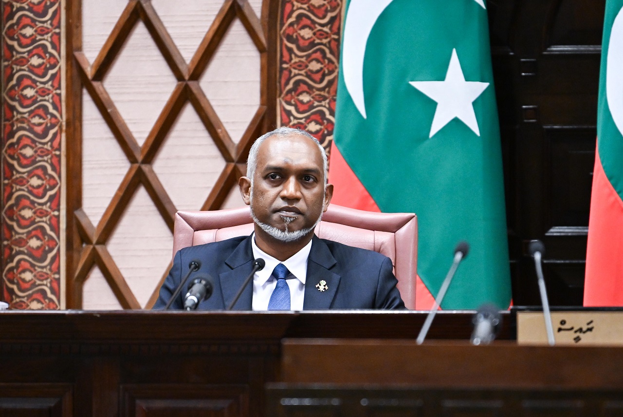 ނަންބަރު އައިނު ހެއްދުމާގުޅޭ ސިޔާސަތު މުރާޖަޢާ ކުރުމަށް ރައީސް އަންގަވައިފި