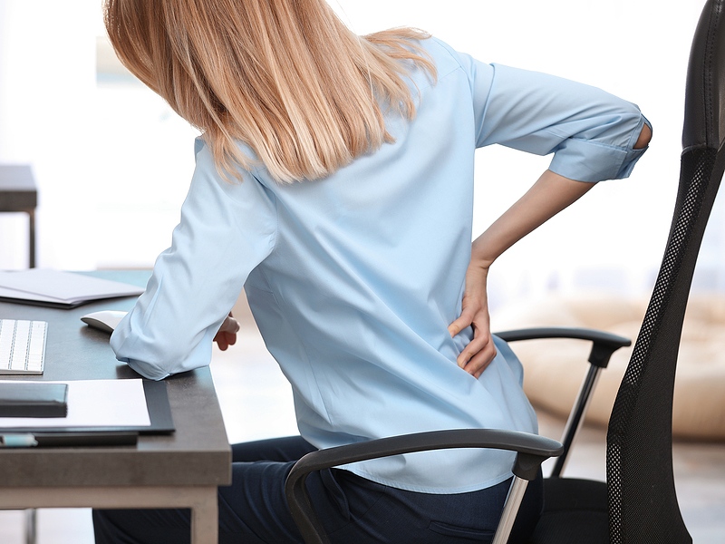 ގިނައިރު އޮފީހުގައި އިށީނދެ އިންނަން ޖެހޭތަ؟