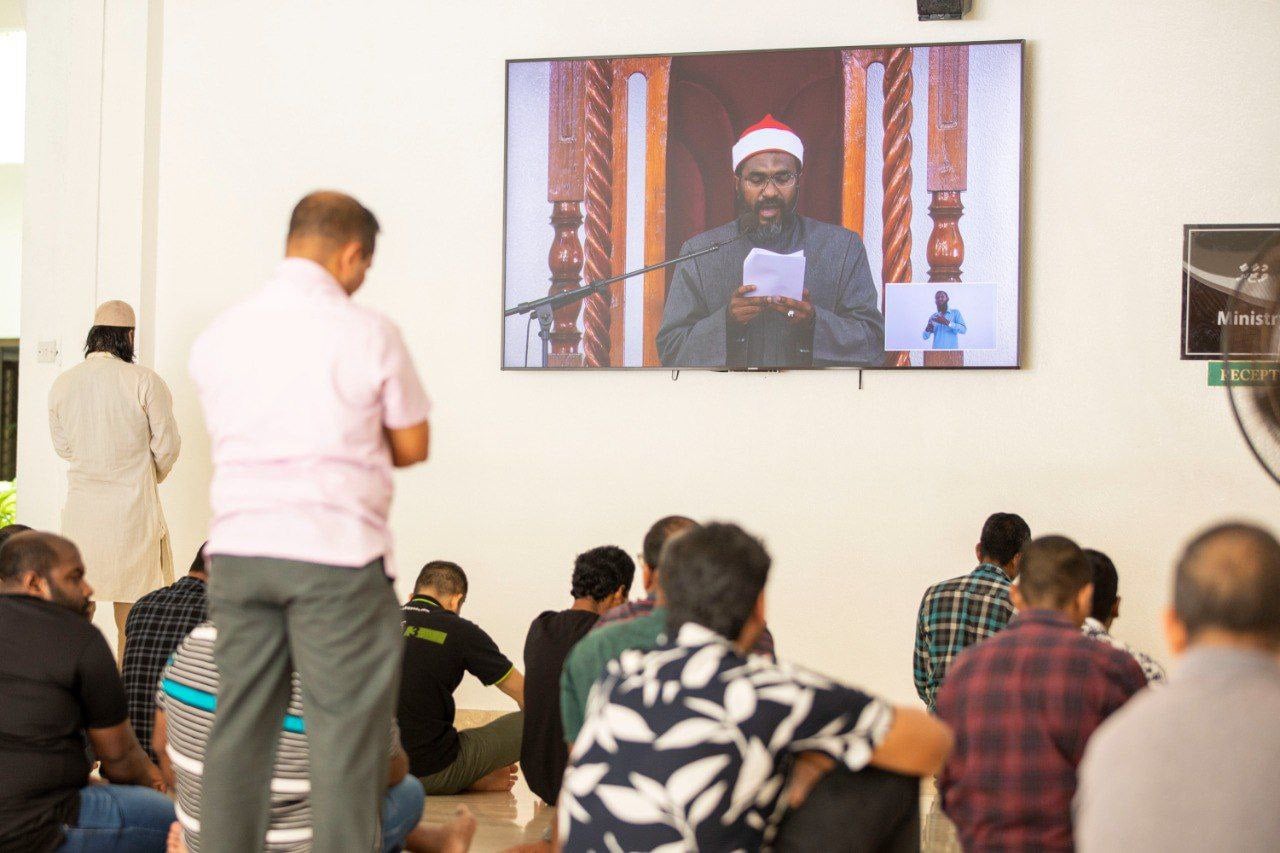 މިރޭގެ މަޣުރިބު ނަމާދުން ފެށިގެން މިސްކިތްތަކުގައި ޤުނޫތު ކިޔުން ހުއްޓާލަން އަންގައިފި