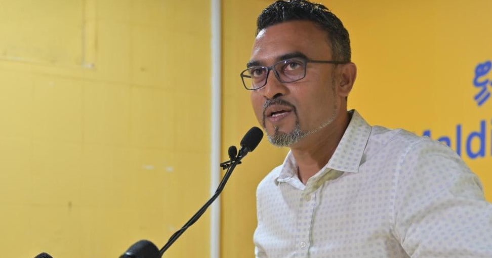 ކައުންސިލްތަކުގެ ސައިޒު ކުޑަކުރަން އުޅެނީ ކައުންސިލްތަކަށްދޭ ފައިސާއާއި ނުކުޅެވޭތީ: ނާޒިލް