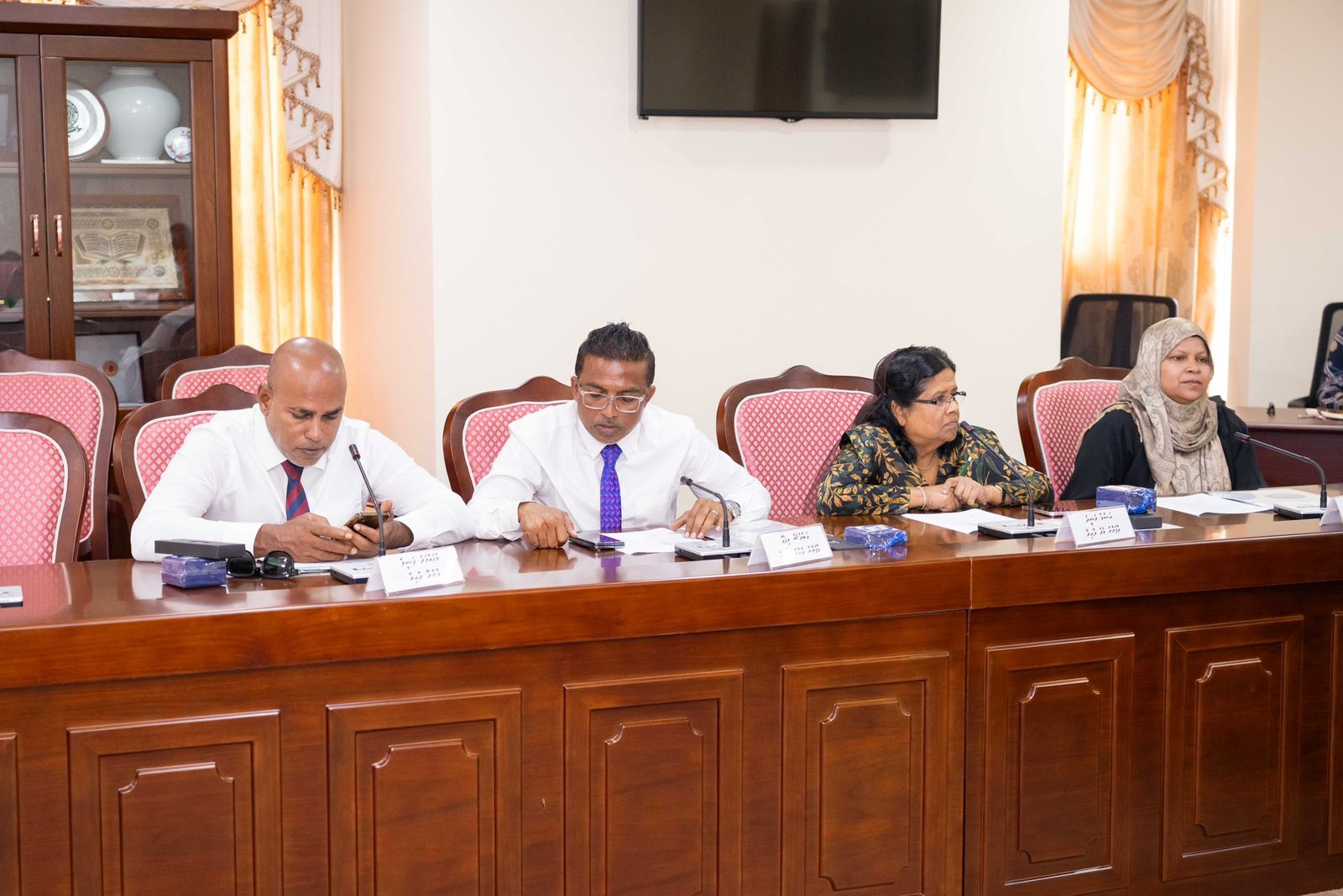 އެޗްއާރްސީއެމްގެ މެމްބަރުކަމަށް ފޮނުވި ބޭފުޅުންނާ ގުޅޭ ޝަކުވާ ހުށަހަޅަން ހުޅުވާލައިފި