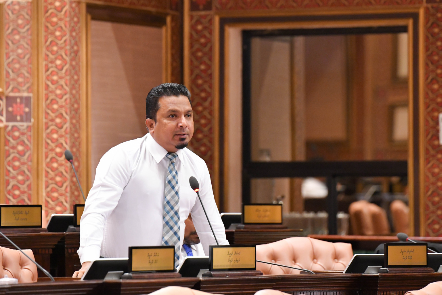 ޒަރީރަށް ހަމަލާދިން މައްސަލައިގައި ހައްޔަރުކުރި ތިން މީހަކު މިނިވަންވެއްޖެ