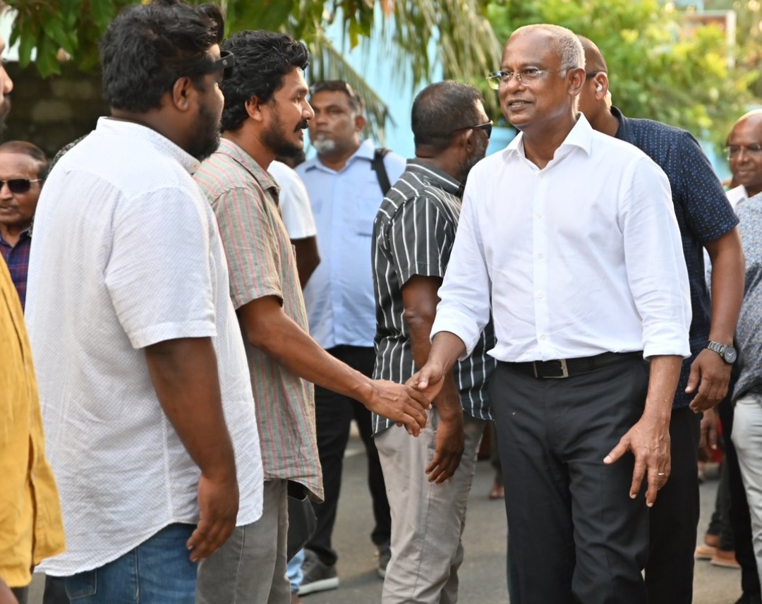 ރައީސް ސާލީހު މާލެ އަތޮޅާއި އއ. އަތޮޅަށް ކެމްޕެއިން ދަތުރުފުޅެއް