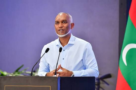 ލާމަރުކަޒީ ނިޒާމު ގަބޫލު ނުކުރާ ބަޔަކަށް ވޯޓު ދޭންވީ ކީއްވެ؟