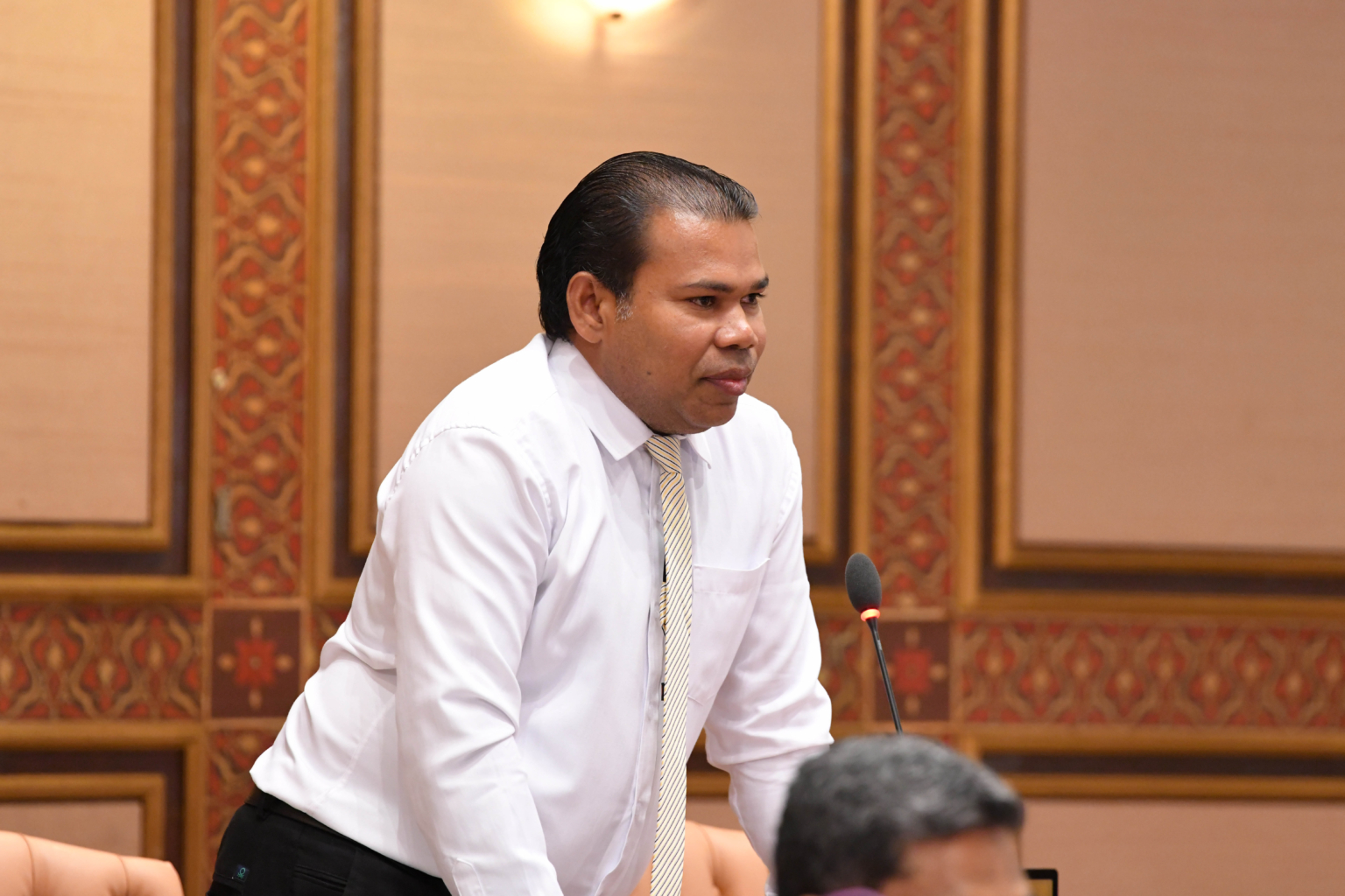 އިއްޔެ ހުށަނޭޅުނު ކުއްލި މައްސަލަ އިދިކޮޅުން ހުށަހަޅައިިފި؛ ގޮވާލީ މަސްވެރިންނަށް ފައިސާ ދޫކުރަން