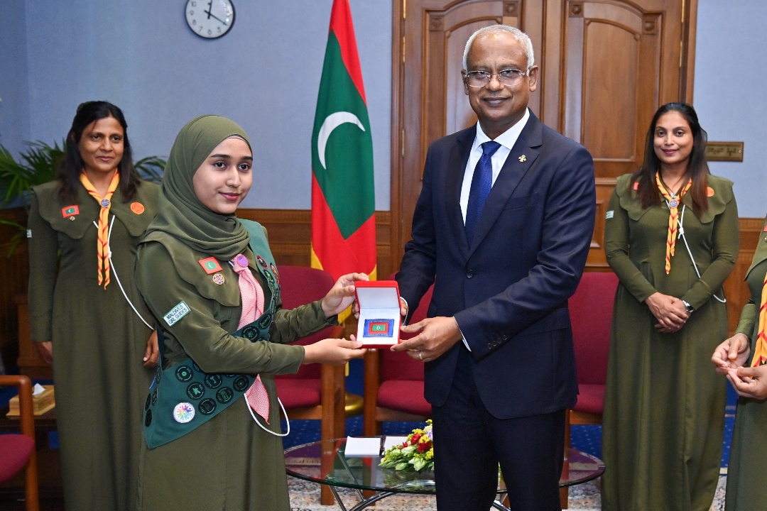 ގަރލްގައިޑް ހަރަކާތުގެ އެންމެ ޝަރަފްވެރި ބެޖް ޔުމްނާ އާތިފަށް!