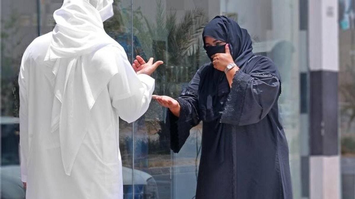 ރަމަޟާން މަހު ޔޫއޭއީގައި ސަލާންޖަހާ މީހުން ޖޫރިމަނާކޮށް 3 މަހަށް ޖަލަށް!