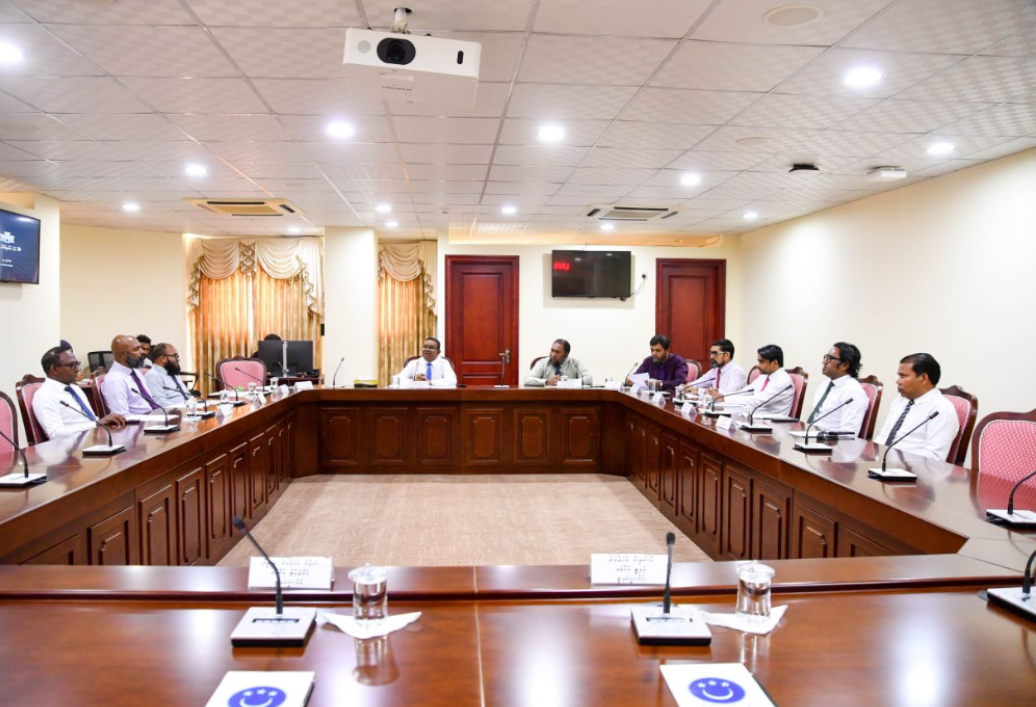 ސޯޝަލް މީޑިއާގައި ހިންގާ ބޭއަދަބީ އަމަލުތައް ހުއްޓުވަން ހުށަހެޅި މައްސަލަ ބަލަން ފަށައިފި