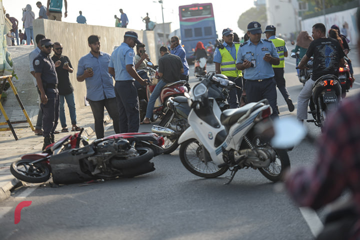 ހުޅުމާލޭގައި ނުރައްކާތެރި އެކްސިޑެންޓެއް ހިނގައި ދެމީހަކަށް އަނިޔާވެއްޖެ