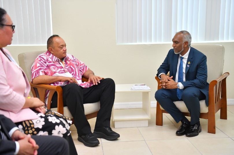 ކްލައިމެޓް ފަންޑުގެ އެހީ ހޯދުމާ ގުޅޭގޮތުން ރައީސް މުއިއްޒު ޓޮންގޯގެ ބޮުޑުވަޒީރާއެކު މަޝްވަރާކުރައްވައިފި