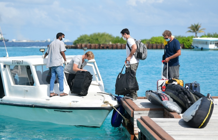 ކޯވިޑަށް ޕޮޒިޓިވްވާ ފަތުރުވެރިންގެ ނިސްބަތް އެކެއް އިންސައްތައަށްވެސް ނާރާ