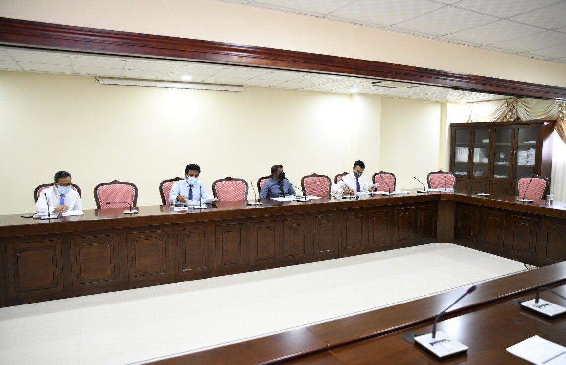 ސާވިސް ޗާޖް ހަމަހަމަކޮށް ނުބަހާނަމަ ޖޫރިމަނާކުރުމަށް ކޮމެޓީން ފާސްކޮށްފި