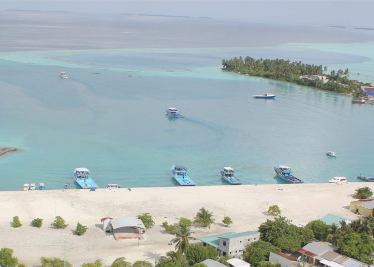 ހިރިލަންދޫގައި ހިންގި މާރާމާރީއަކާ ގުޅިގެން ދެމީހަކު ހައްޔަރުކޮށް ދެމީހަކަށް ފަރުވާދެނީ