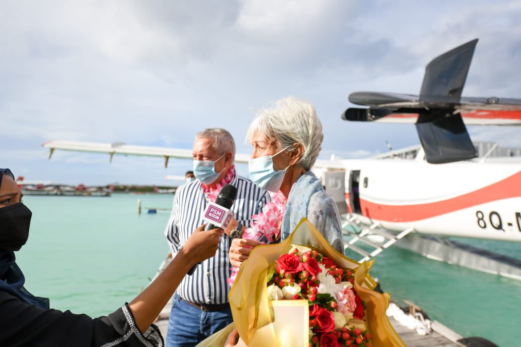 ފޭކް ބުކިންގ ހައްދައިގެން ފަތުރުވެރިން ގެންނަ މައްސަލަތަކެއް ފުލުހުން ބަލަނީ