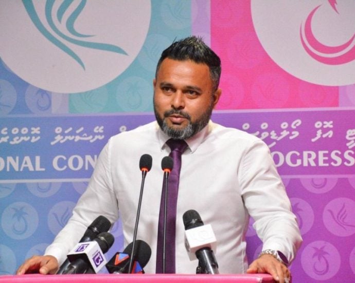 ފުލުހުންނާ ގުޅޭގޮތުން އިމްރާން ދެއްކެވި ވާހަކަތައް ތަހްޤީޤްކުރުމަށް ގޮވާލައިފި