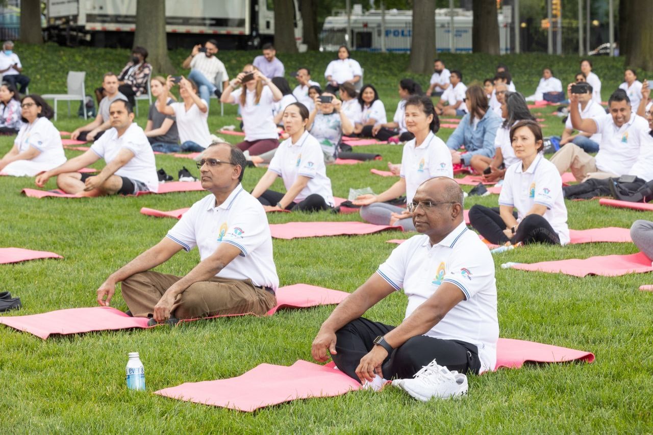 ޑިޕްލޮމެޓުން ނުރައްކަލަށް ހުށައެޅޭފަދަ އަމަލުތައް ތަޙައްމަލެއް ނުކުރާނަން: ސަރުކާރު