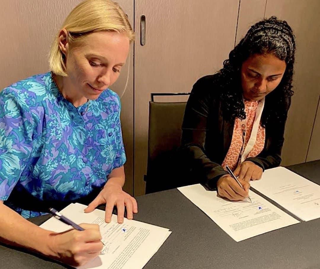 ސިންގަލް-ޔޫސް ޕްލާސްޓިކު ފޭސްއައުޓް ޕްލޭން އެމްއޯޔޫގައި ސޮއިކޮށްފި