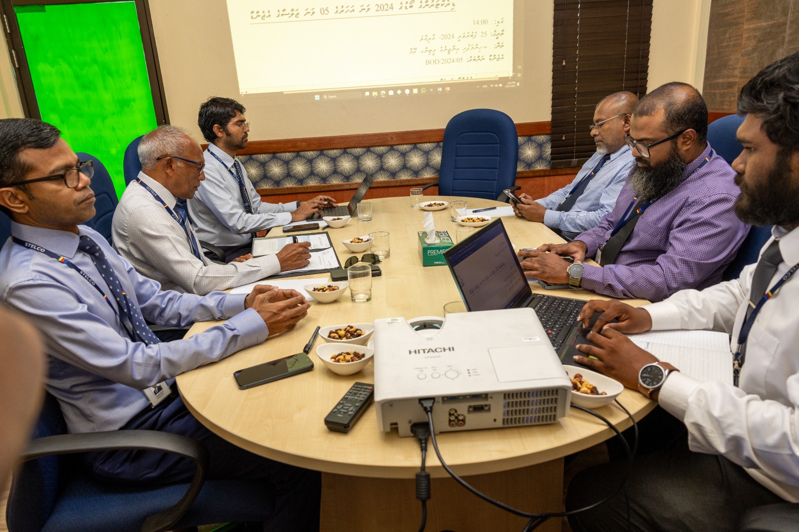 ސްޓެލްކޯ ބޯޑު ބައްދަލުވުން ފުރަތަމަ ފަހަރަށް ހެޑްއޮފީހުން ބޭރުގައި